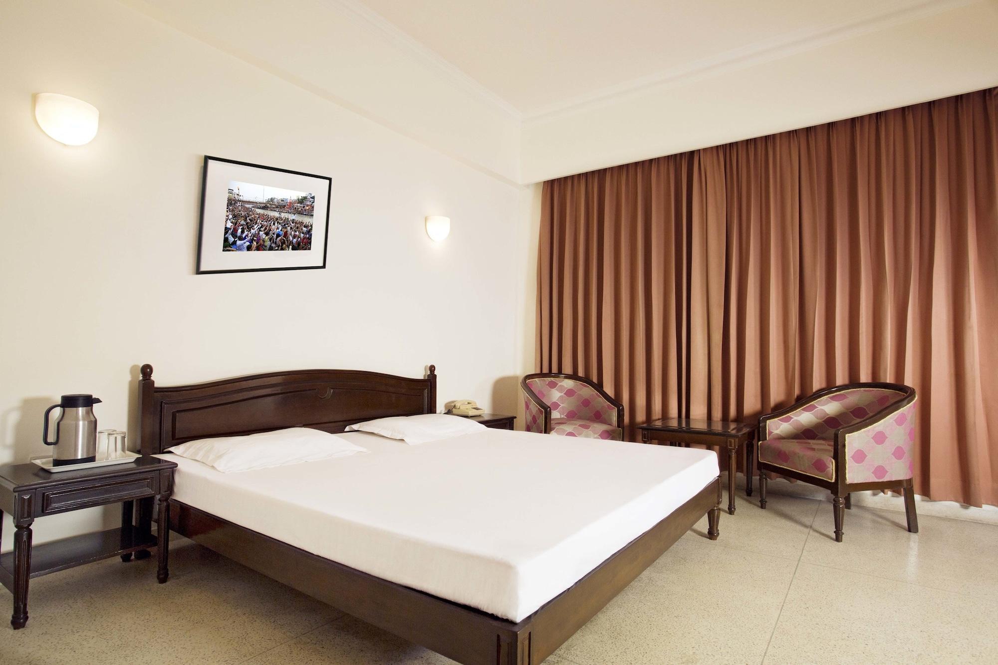 הרידוואר Hotel Alpana מראה חיצוני תמונה