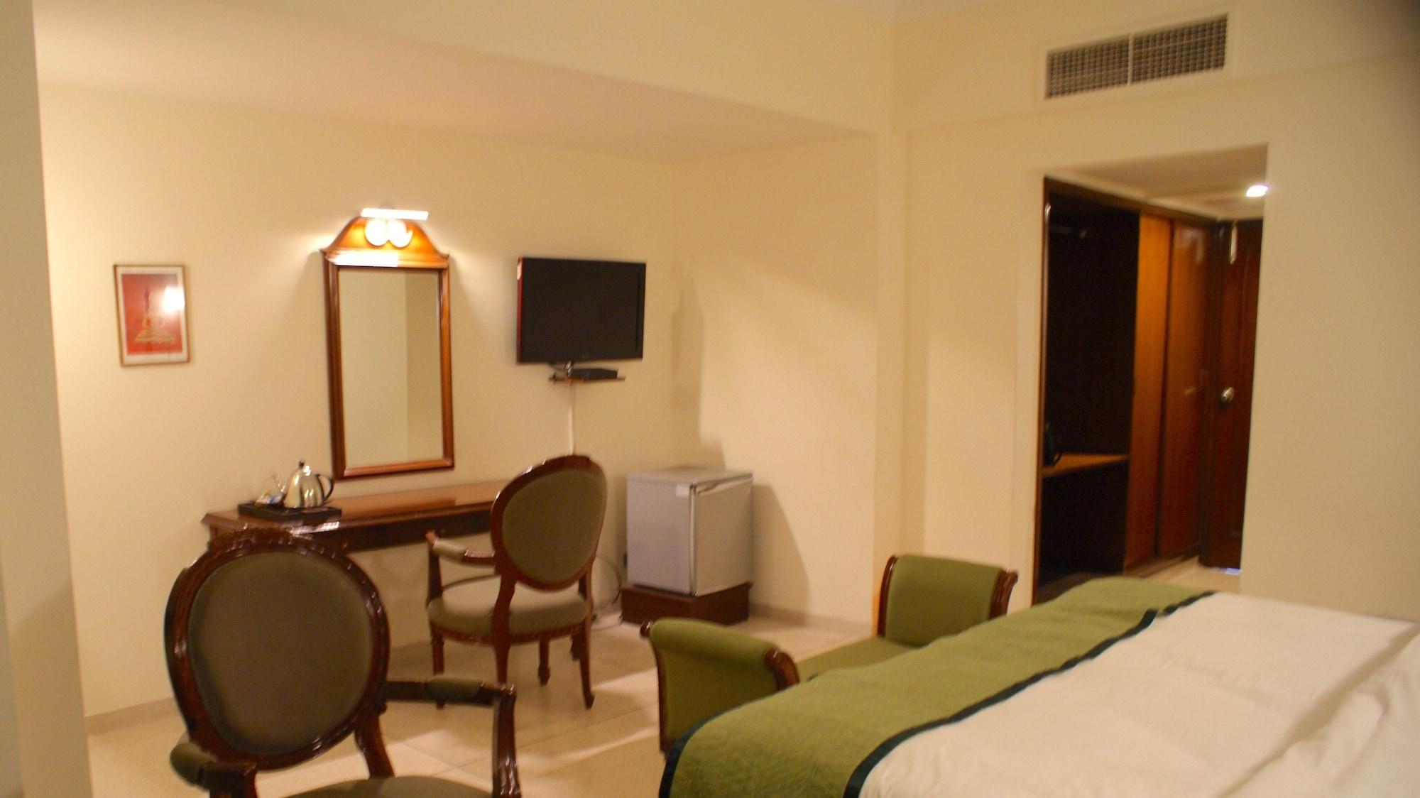 הרידוואר Hotel Alpana מראה חיצוני תמונה