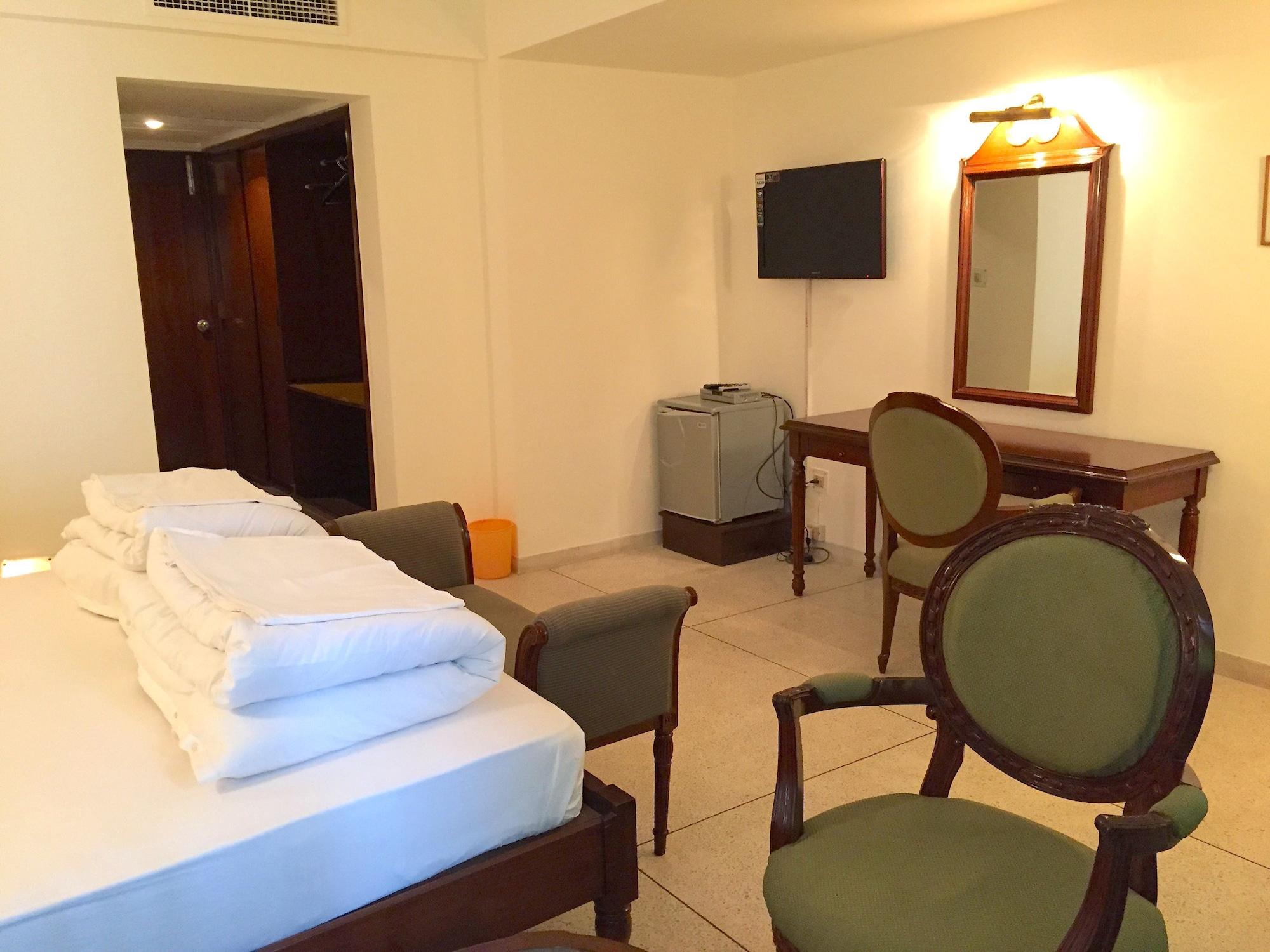 הרידוואר Hotel Alpana מראה חיצוני תמונה