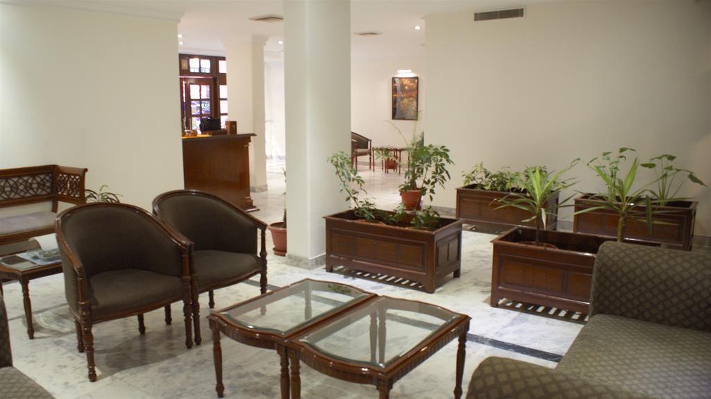 הרידוואר Hotel Alpana מראה חיצוני תמונה