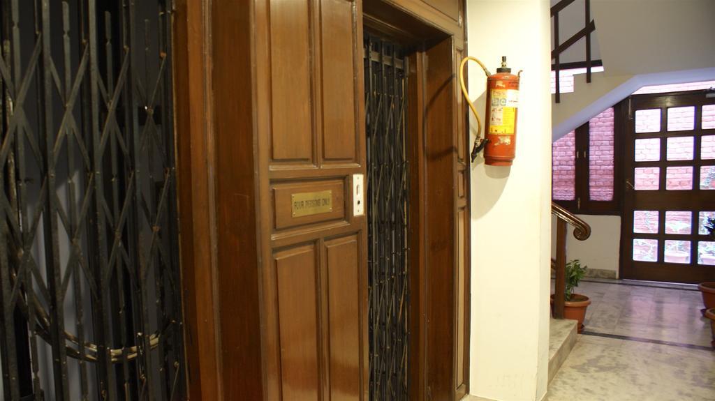 הרידוואר Hotel Alpana מראה חיצוני תמונה