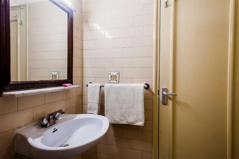 הרידוואר Hotel Alpana מראה חיצוני תמונה