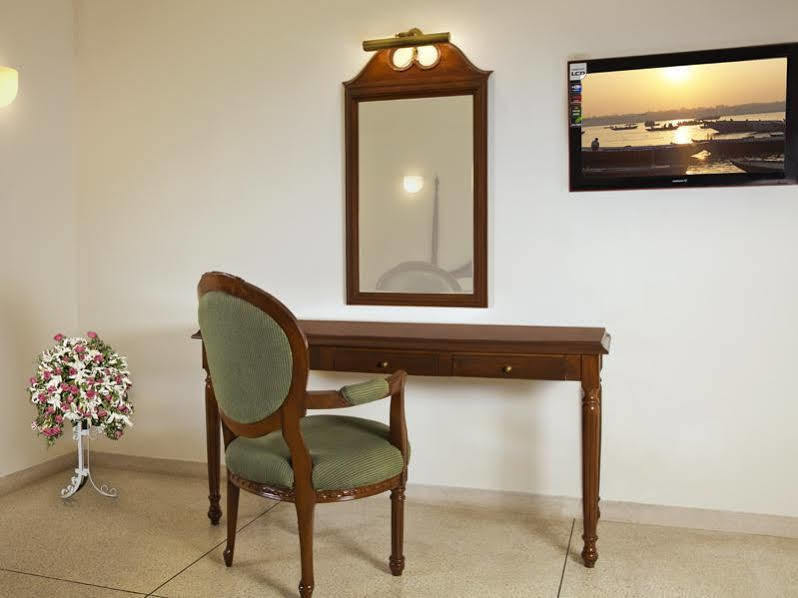 הרידוואר Hotel Alpana מראה חיצוני תמונה