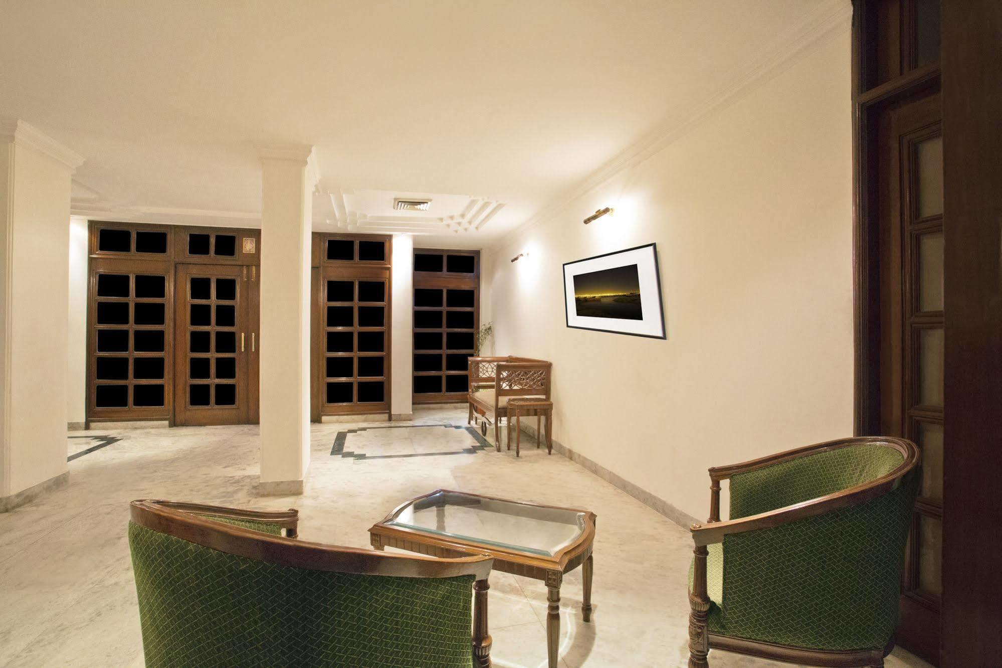 הרידוואר Hotel Alpana מראה חיצוני תמונה
