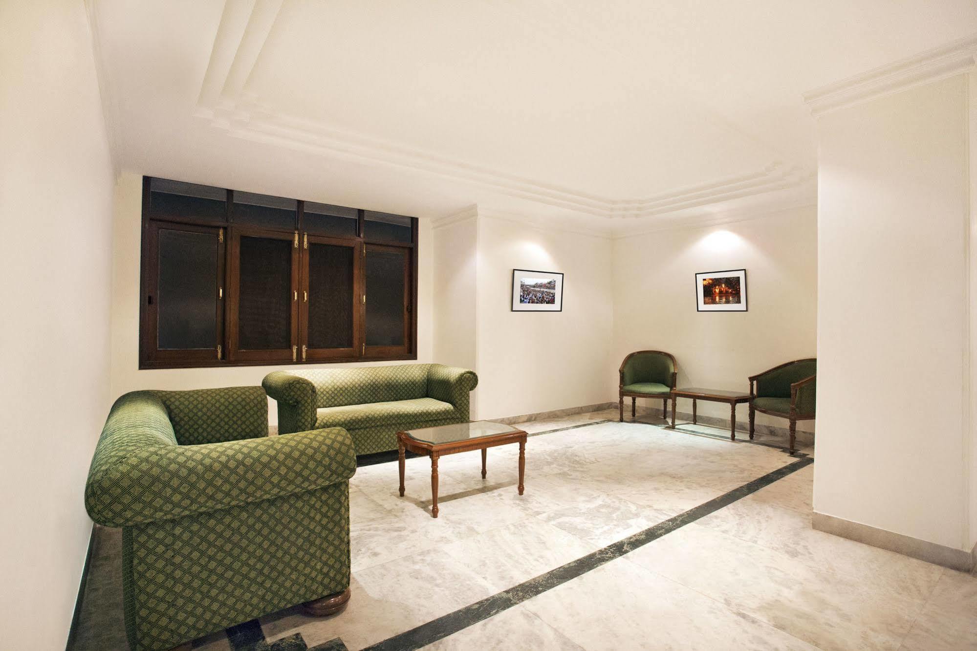 הרידוואר Hotel Alpana מראה חיצוני תמונה